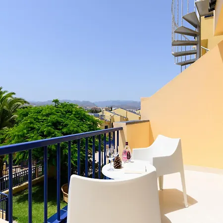 Charming With Pool In Μασπαλόμας