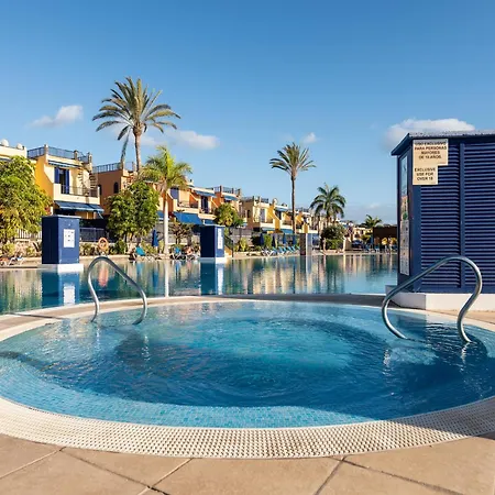 Charming With Pool In *