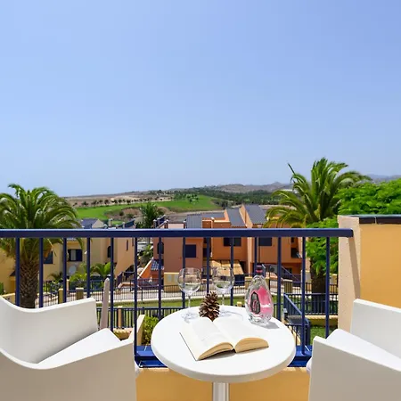 Casa de Férias Charming With Pool In